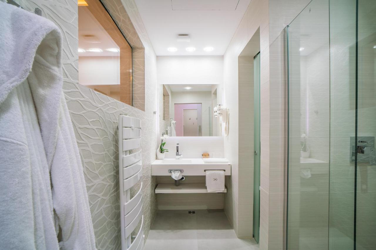 Hotel Eden Garden Spa Campulung Moldovenesc Bagian luar foto